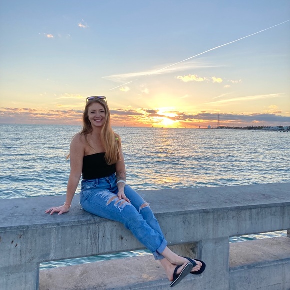 Meet your Posher, Lauren - Picture 1 of 1